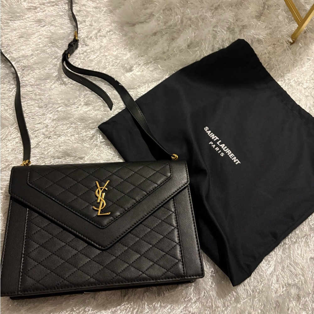 Selling a ysl gabby bag still in great condition